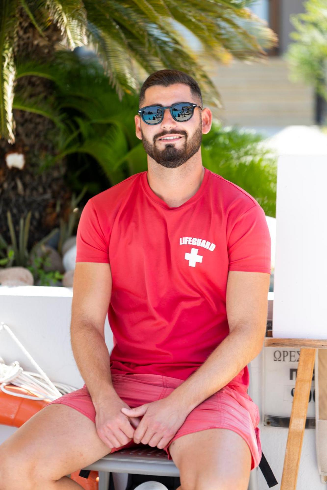Alia Palace Hotel - Adults Only 16+ Chalkidiki Eksteriør billede A lifeguard in Miami Beach, Florida